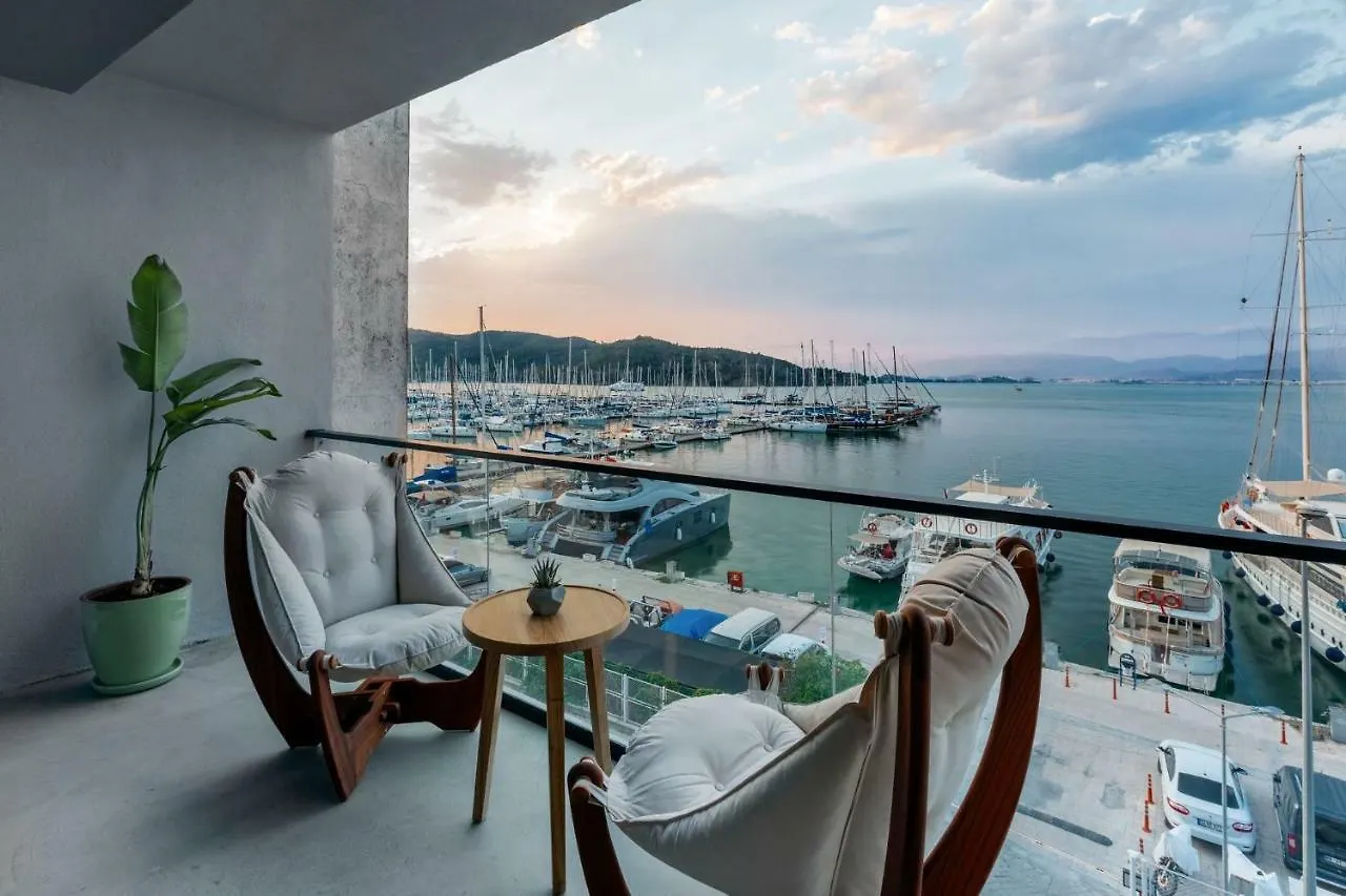 Harbour Suites فتحية فندق