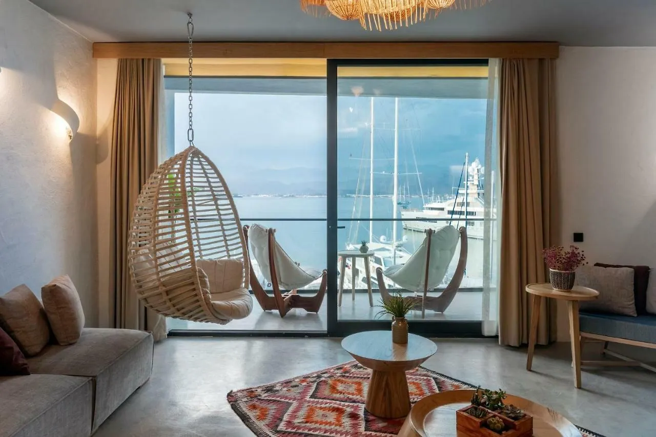 Harbour Suites فتحية فندق